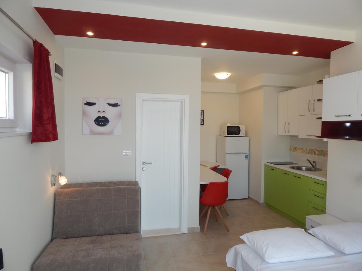 Vila Matej Ražanj Εξωτερικό φωτογραφία